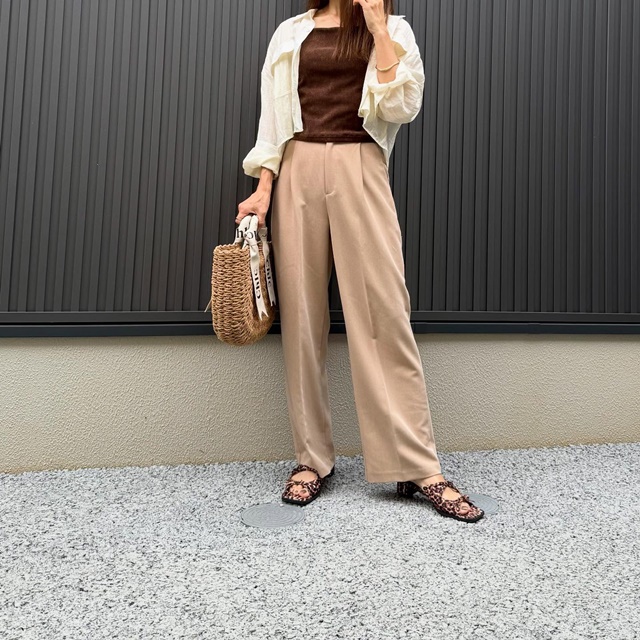 GUのブラウンの「リボンヒールミュール」