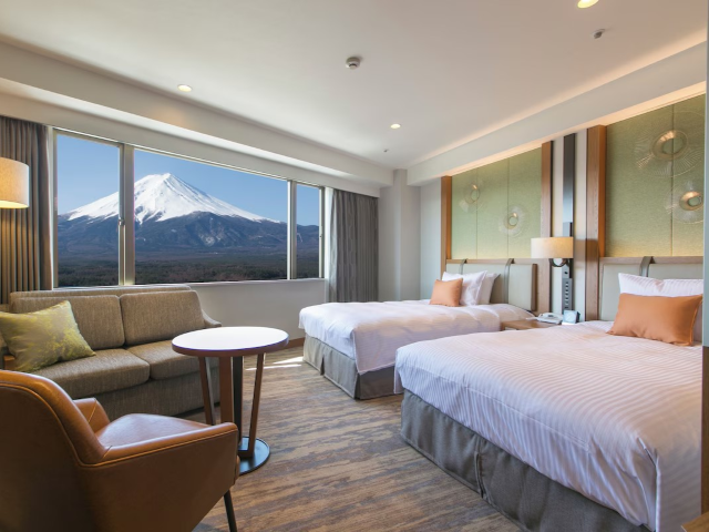 Hotels.com