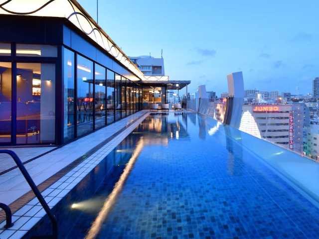 Hotels.com