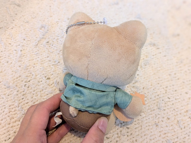 キティぬいぐるみ後ろ