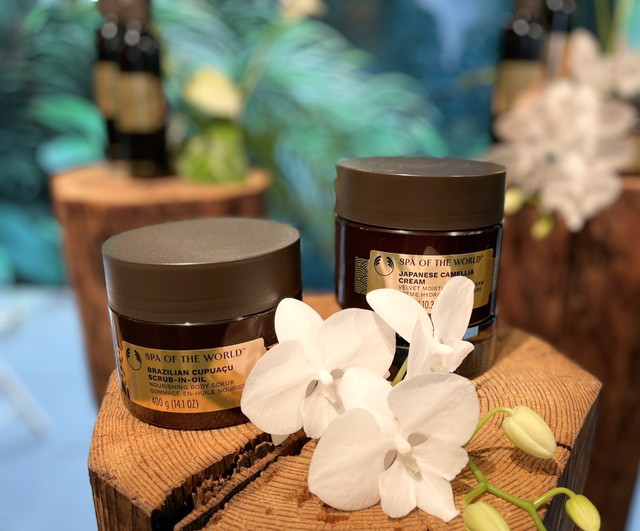THE BODY SHOP スパオブザワールド ボディクリームとスクラブ