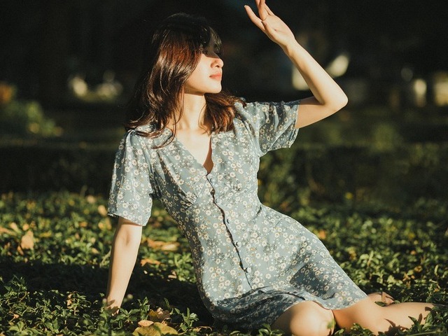 女性