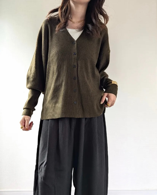 TT*MAOソデボリュCDを着用したコーデ