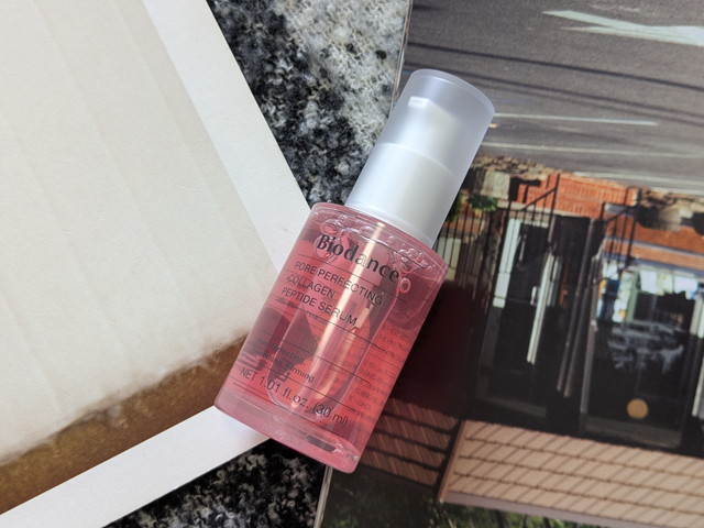 Biodance ポアコラーゲンペプチドセラム容器