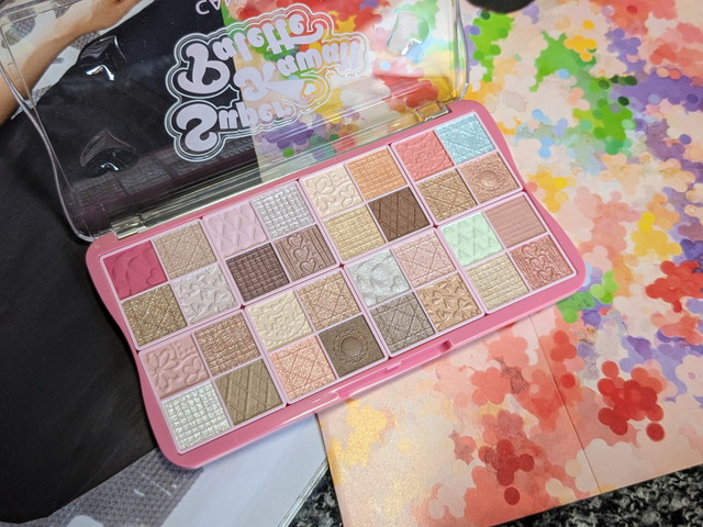 カラー