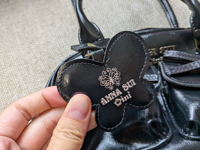 ANNASUIボストンバッグ蝶のミラーチャーム