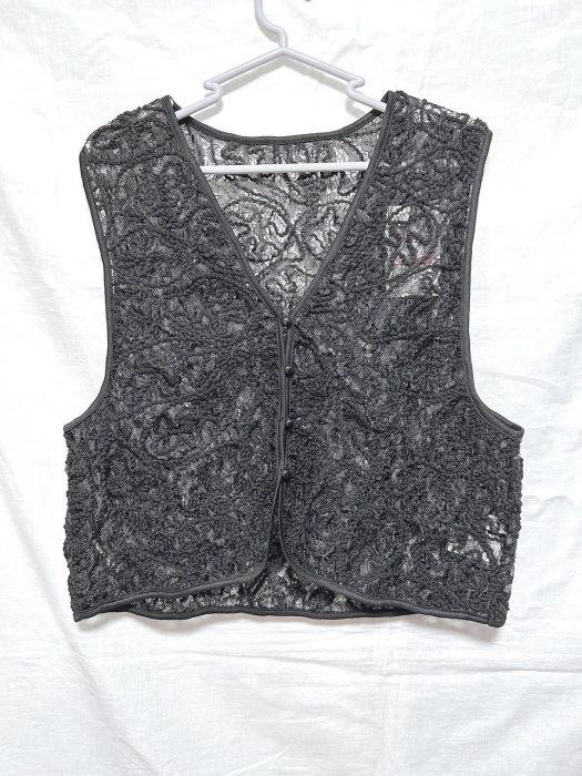 しまむら「レースベスト」