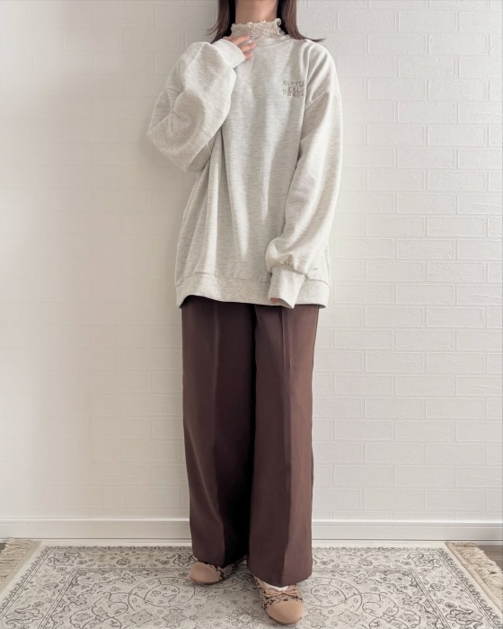 しまむら「TC刺繍プルオーバー」