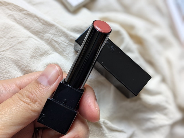 KATE リップモンスター 19番のスティック