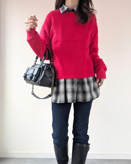 Availの赤ニット1