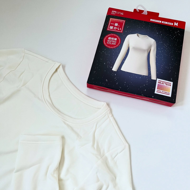 白の超極暖ヒートテッククルーネックT
