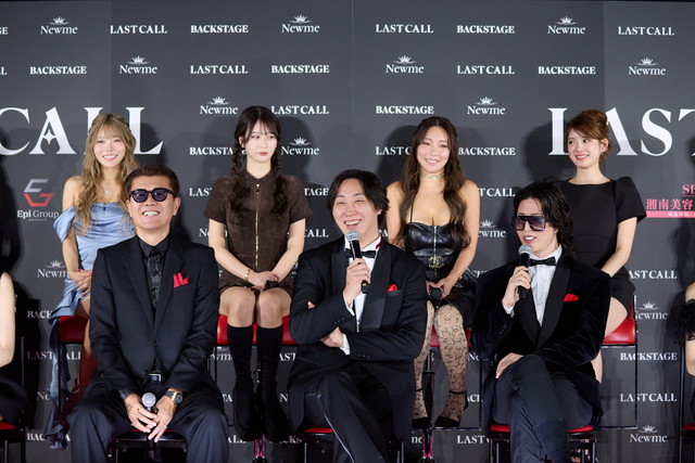 溝口勇児さんおちまさとさんローランドさんと審査員たちの集合カット