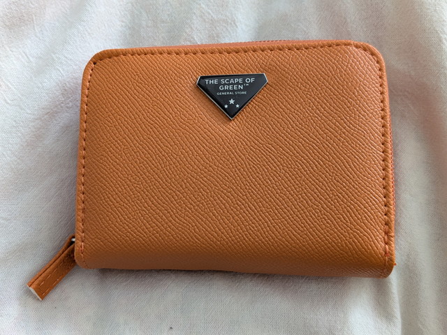 THE SCAPE OF GREEN やみつきサイフ 本革CAMELのフロントデザイン