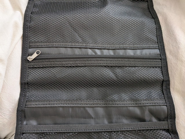 効率厨ポーチ 横長メッシュポケット2段