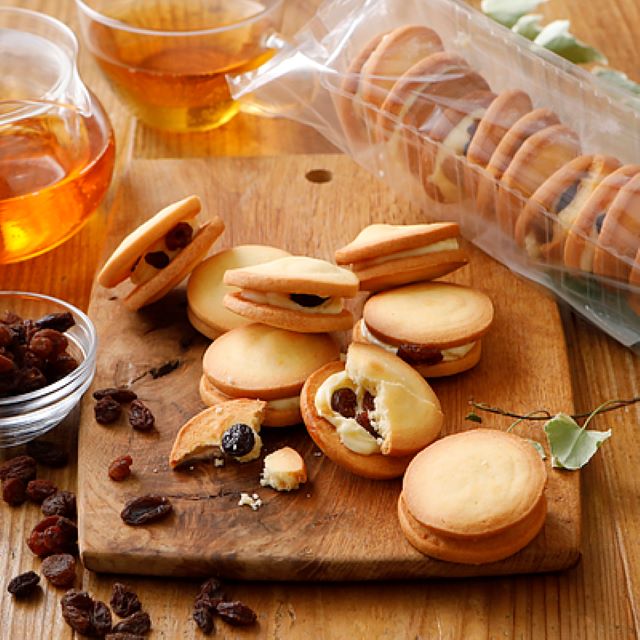 サクッとサブレのレーズンバターサンドの詰め合わせイメージ