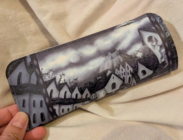 猫のダヤン 大きく見える！ おしゃれなルーペメガネ