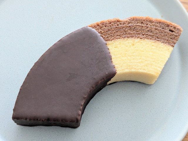 2層のショコラバウムクーヘン チョコ＆プレーン