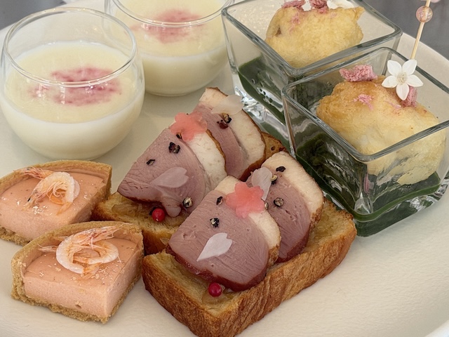 コラボレーションアフタヌーンティー