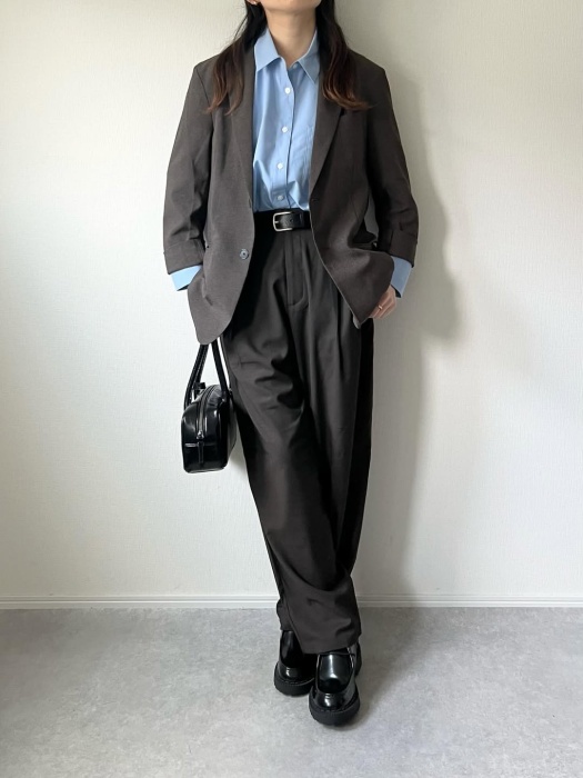 GU「ドルマンスリーブシャツ」