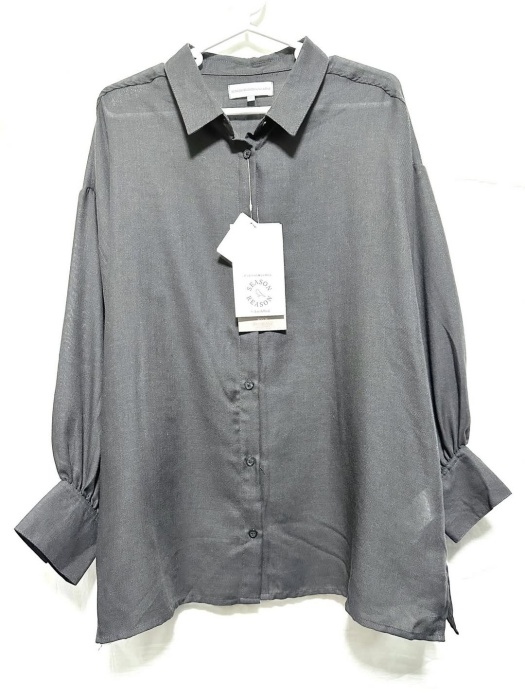 しまむら「襟付き無地シャツ」