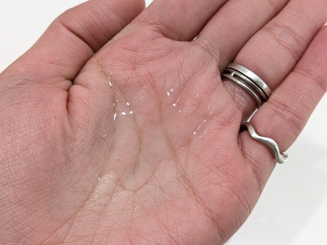 TK ローションのテクスチャ