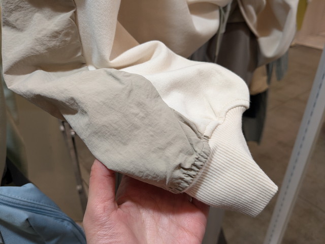 布帛切替スウェットの生地感