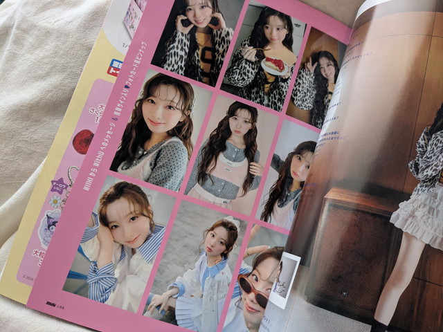 誌面のフォトページとピンナップイメージ