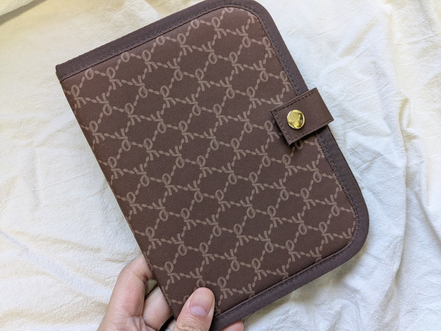 素敵なあの人2026年4月号とロベルタ ディ カメリーノのマルチケース