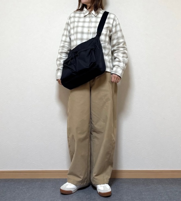 UNIQLO「フランネルボクシーシャツ」