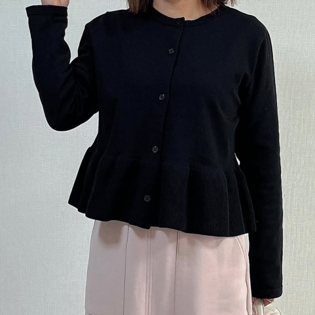 しまむら「裾フリル長袖カーディガン」