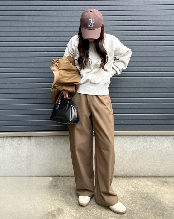 しまむら「カルゼカーブパンツ」