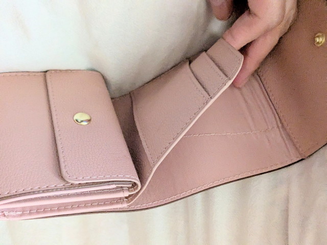 VIS フラワーカット財布ミニ 内側全体 開いた状態