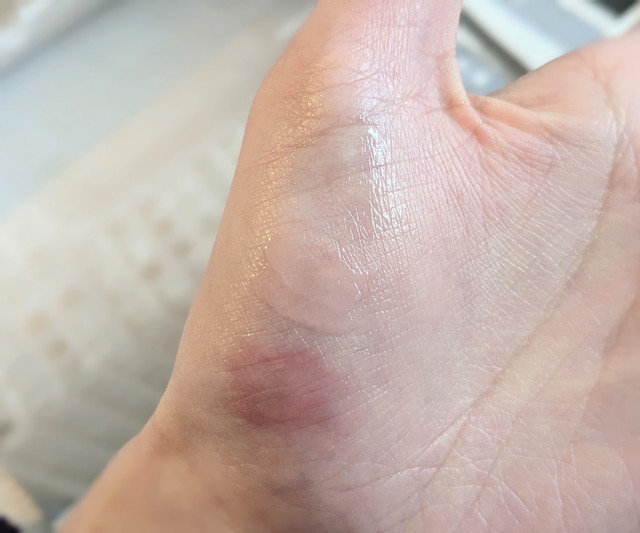 キヌケアCC オイル スウォッチ ミントゼリー・ピンクアイシング・PK345