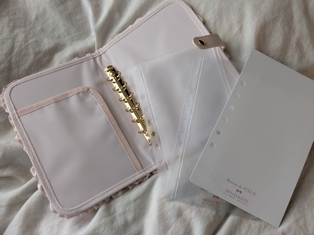 いちごマルチケース 内部