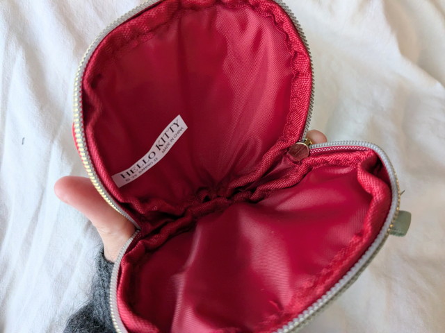 いちごチャームポーチ 内部