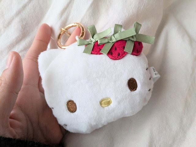 いちごぬいぐるみチャーム 正面