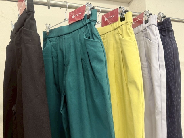 座パンツ カラーバリエーション
