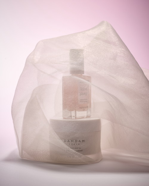DAMDAMもちもちルミナスクリーム×manucuristアクティブプランプ