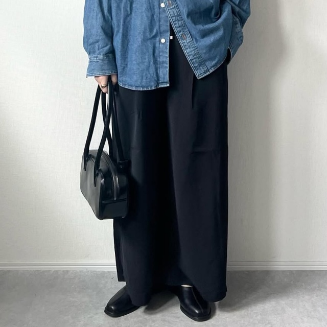GU「ドレープワイドパンツ」