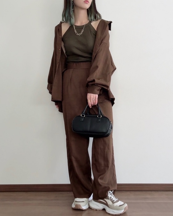 しまむら「麻調シャツ」