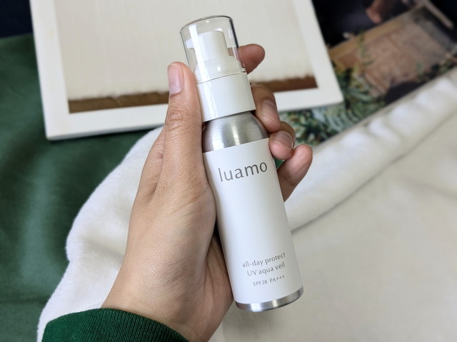 luamo オールデイプロテクト UVアクアヴェール 手持ち