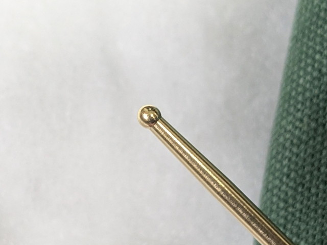 ミミミ ツボフェイスポインター 先端丸型ヘッドのアップ