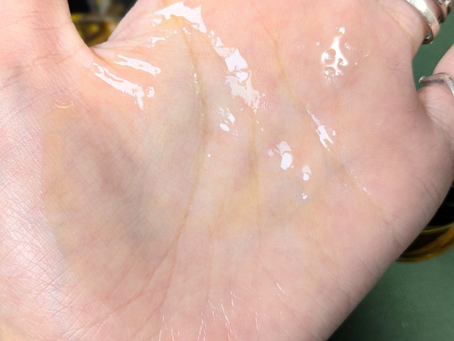 IPSCISS OSD09 テクスチャー 手に伸ばしたところ