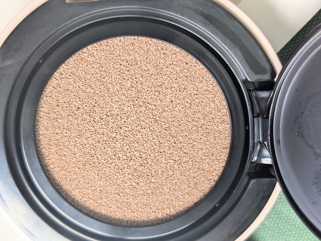 セザンヌ セラムクッションファンデーション 中身クッション