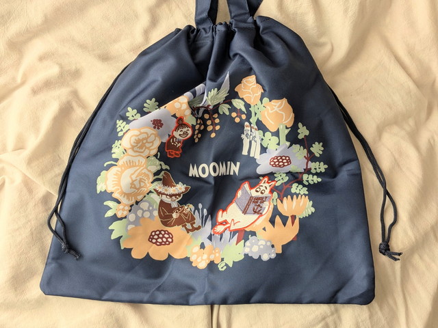 ムーミン刺しゅう巾着トート 全体