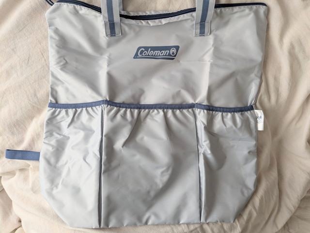 Coleman 撥水加工バッグ 外ポケット