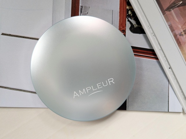 アンプルール フェイスパウダー クールの写真