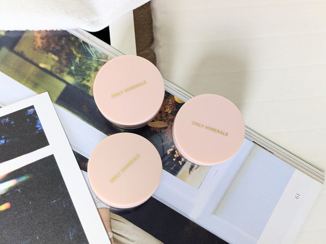 オンリーミネラル ミネラルピグメント春夏限定カラー3個上から