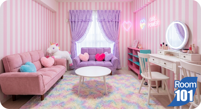 ピンクを基調としたポップな101号室の部屋