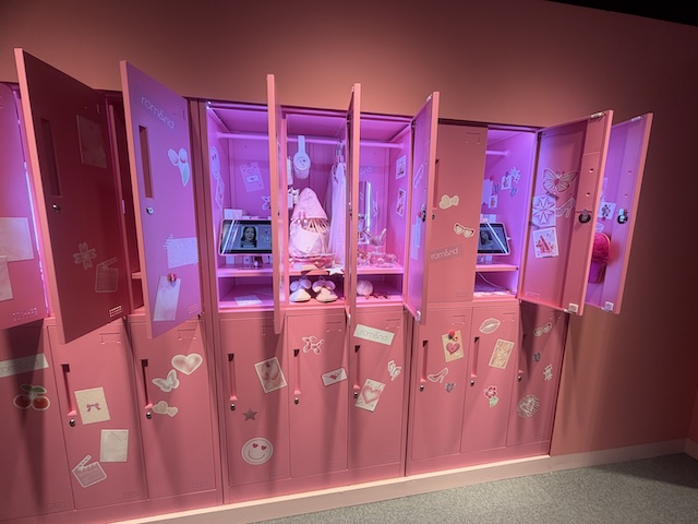 ロムアンド商事 ロッカーエリア